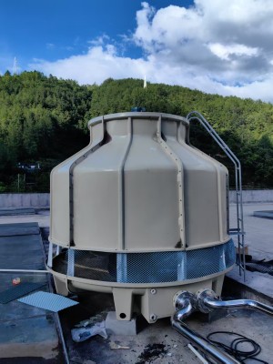 150t圆形玻璃钢冷却塔
