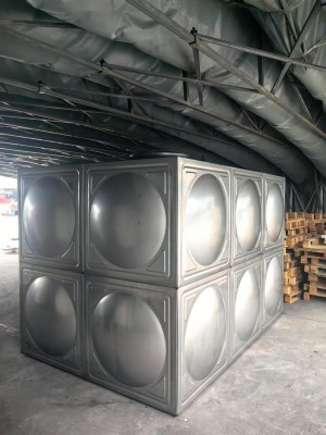 304不锈钢水箱安装案例